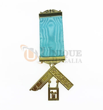 Masonic Craft Lodge Officer Past Master Breast Jewel